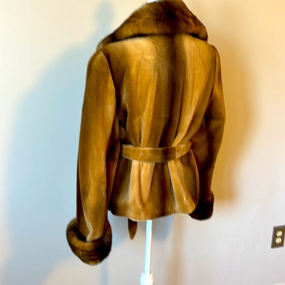 COPY - Mink fur from Saks Fifth Avenue Fur salon - Picture 4 of 9